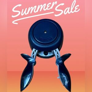 Fiskars Square Scalloped Square Punch